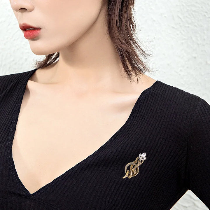 Nuru Novelty Brooch