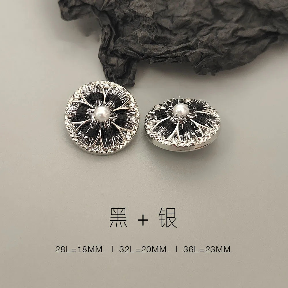 6 PC / Umeda Rhinestone Buttons