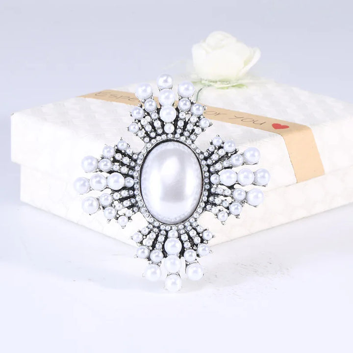 Altin Novelty Brooch