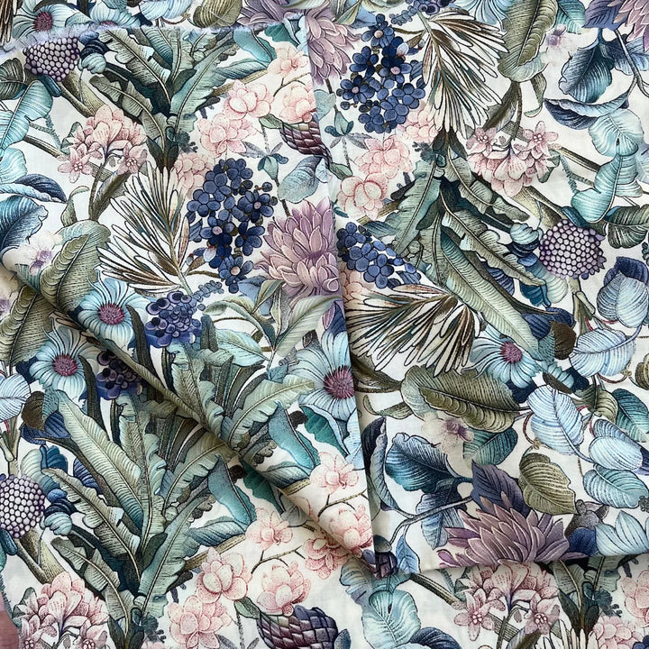 Leontine Blue Flower Printing Cotton Fabric