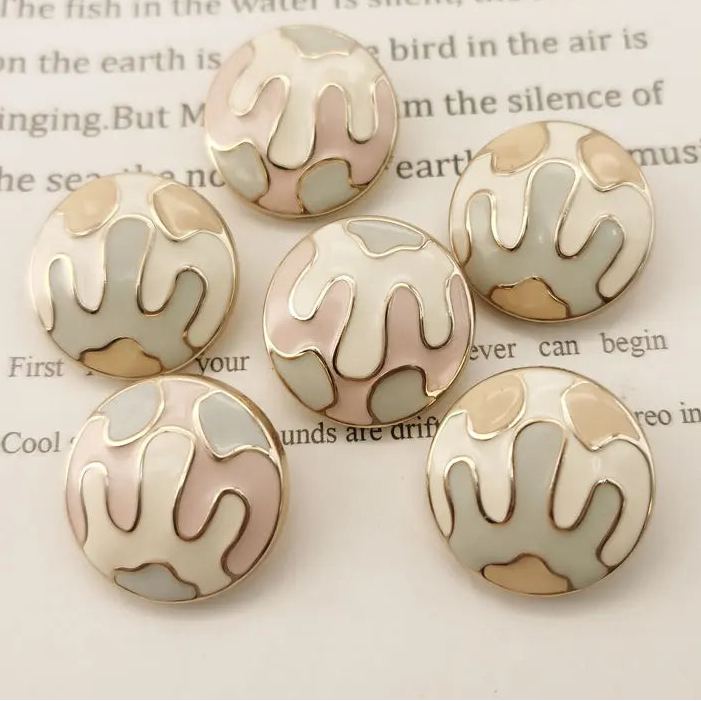 6 PC / Izabella Leather Buttons