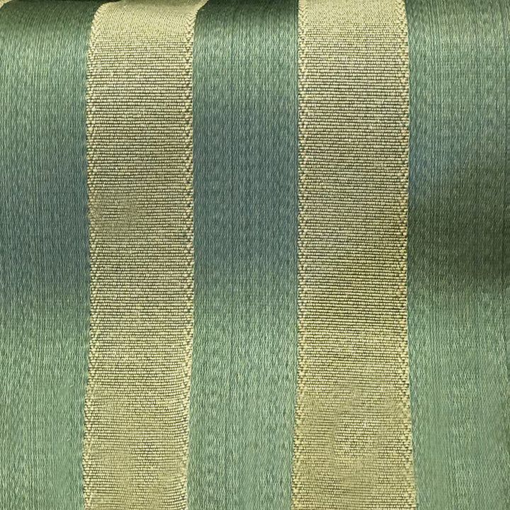 Tessuto jacquard a righe tono su tono verde ECO da 108 pollici