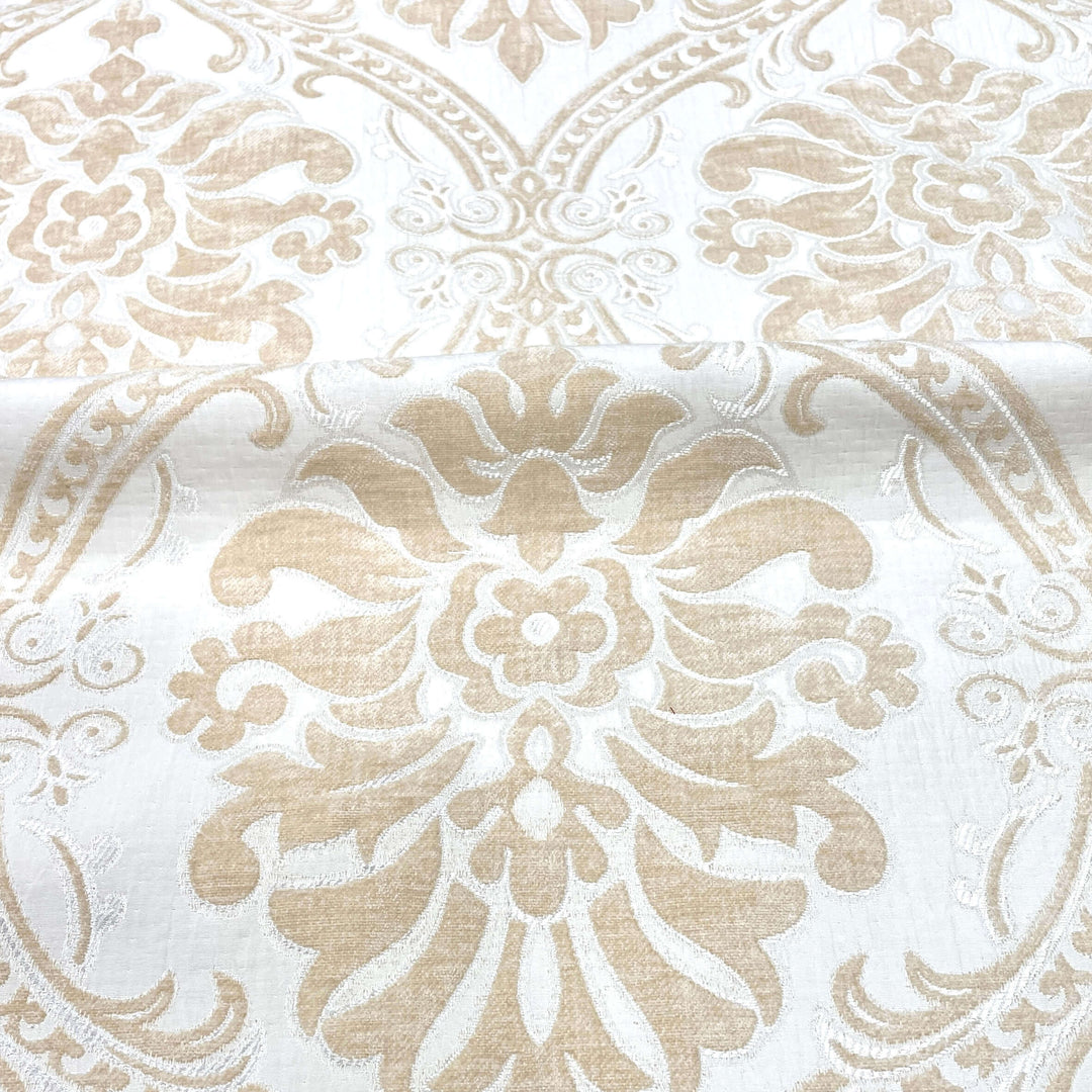 Tissu de brocart de velours ivoire damassé floral classique